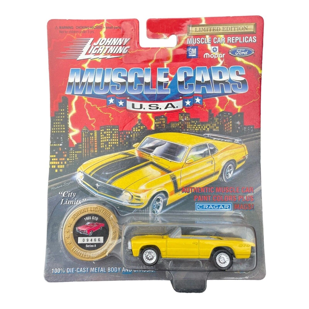 Johnny Lightning Muscle Cars USA 1965 GTO‎ Daytona Yellow